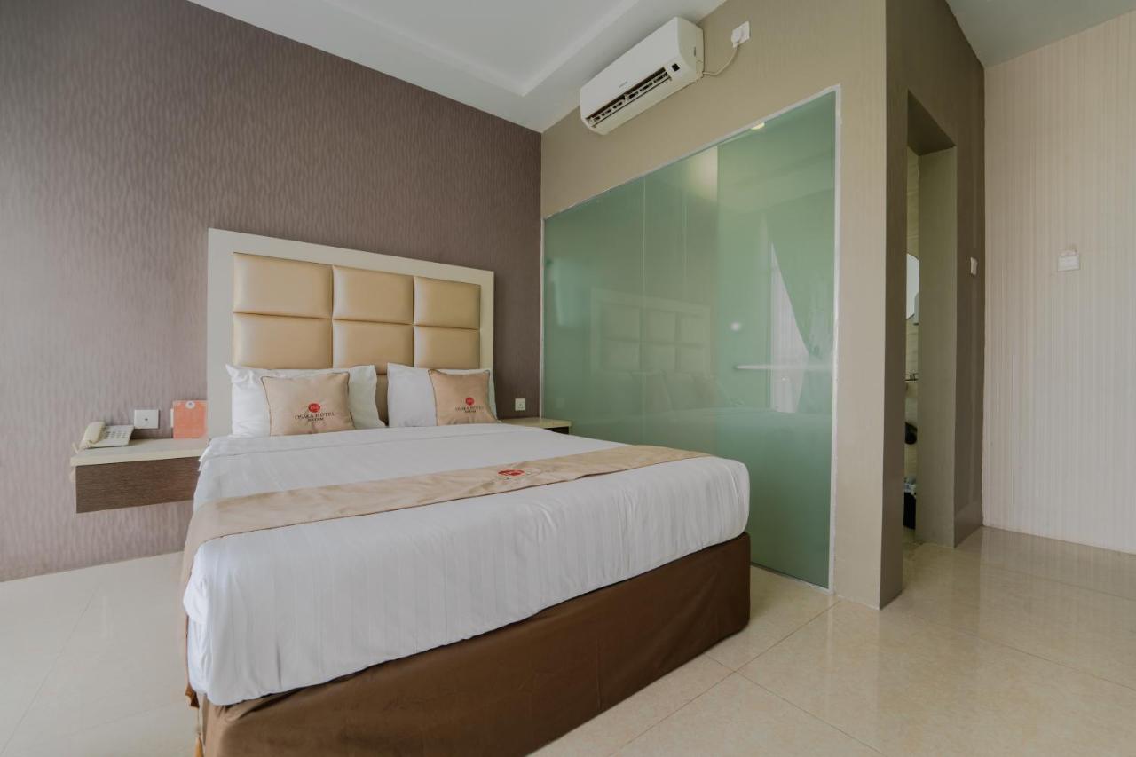 Osaka Hotel Batam Наґойя Екстер'єр фото